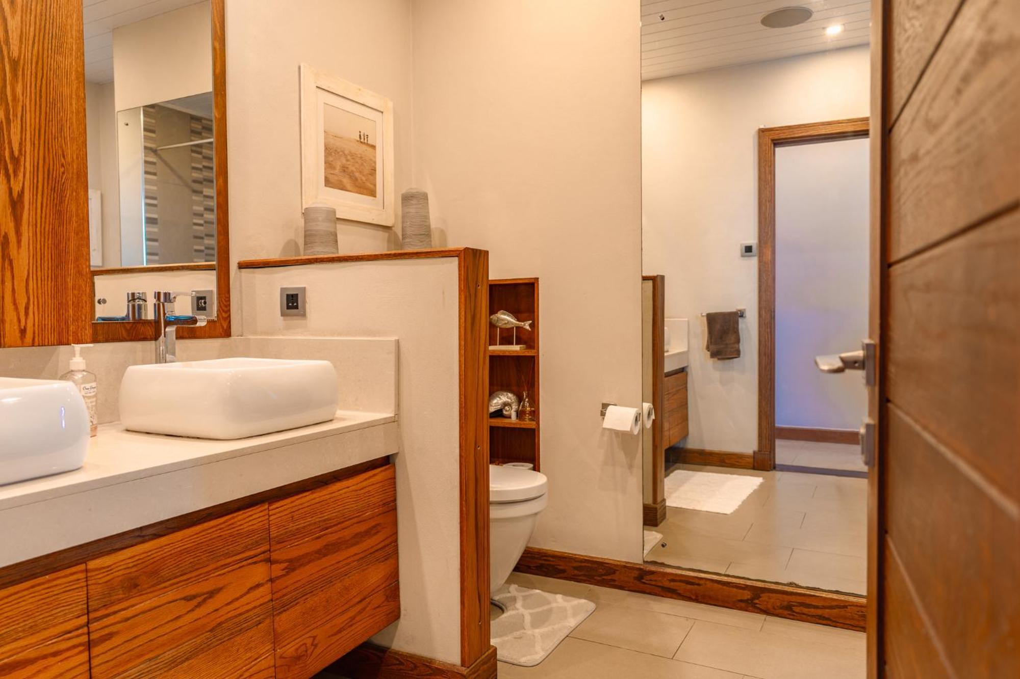 Beachfront Luxurious Stunning Sunset Boulevard Apartment, Гранд-Бэй Экстерьер фото